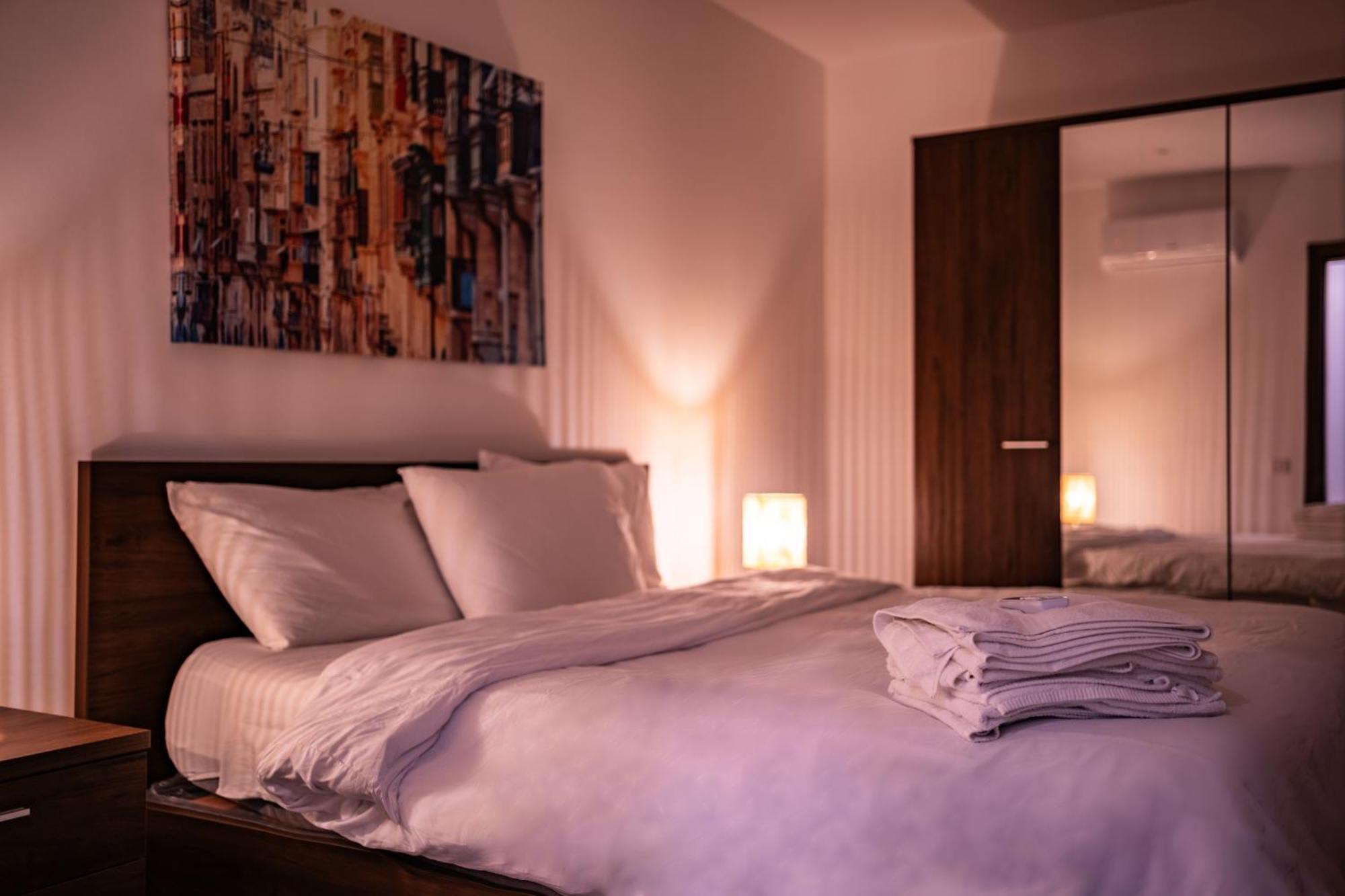 Designer 3 Bedroom And 3 Bathroom Apartment In Swatar Birkirkara Kültér fotó
